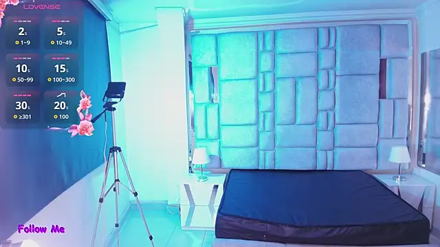  Emily rosee  online show from February 4, 11:05 am