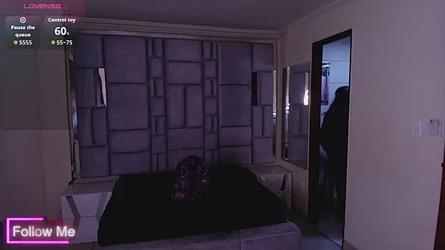  Emily rosee  online show from February 9, 11:14 am