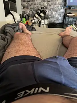 Snapshot of Ggowlad01 chatting on November 25, 9:09 am Ggowlad01 online show from November 25, 9:09 am