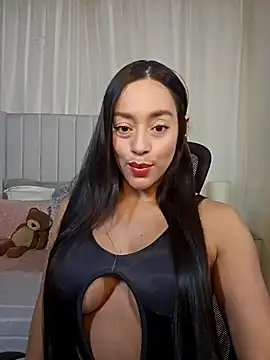 AriadnaTaylor online show from May 12, 5:43 pm
