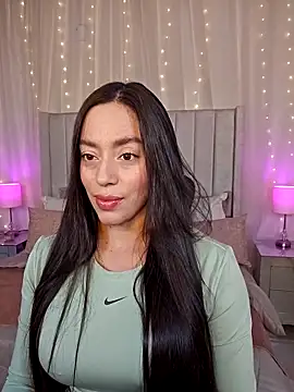 AriadnaTaylor online show from June 19, 4:33 pm