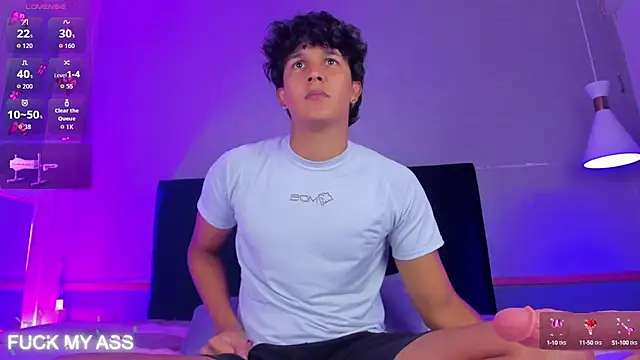 Snapshot of Leo_Savage_ chatting on September 13, 4:12 am Leo Savage online show from September 13, 4:12 am