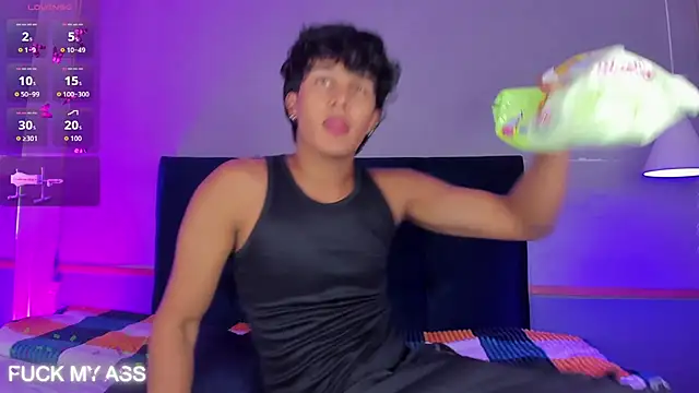 Snapshot of Leo_Savage_ chatting on September 14, 4:11 am Leo Savage online show from September 14, 4:11 am