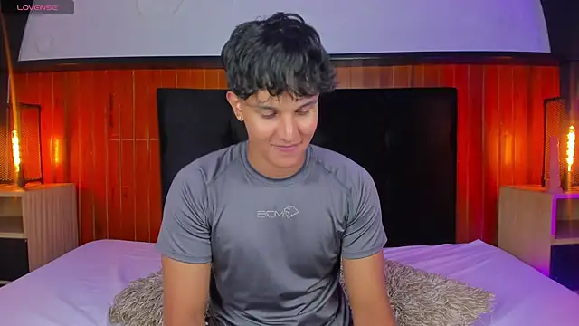 Snapshot of Leo_Savage_ chatting on September 22, 8:00 pm Leo Savage online show from September 22, 8:00 pm