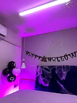 Snapshot of Leo_Savage_ chatting on October 12, 3:16 am Leo Savage online show from October 12, 3:16 am