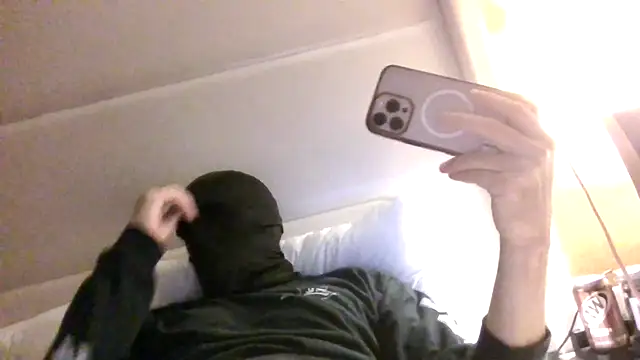 Snapshot of Throatgoat2026 chatting on November 19, 1:27 am Throatgoat2026 online show from November 19, 1:27 am