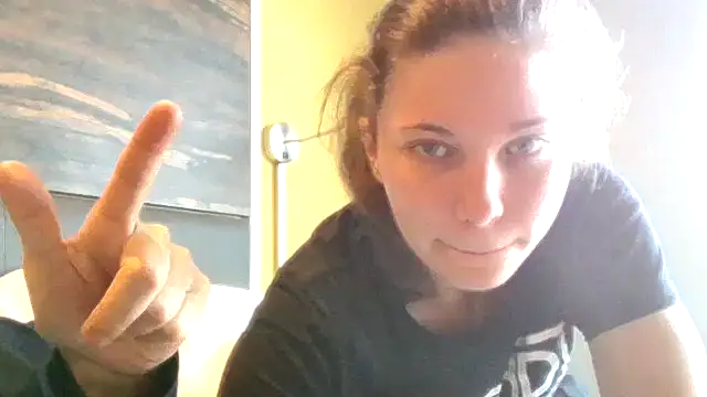 Snapshot of Throatgoat2026 chatting on December 1, 3:50 pm Throatgoat2026 online show from December 1, 3:50 pm