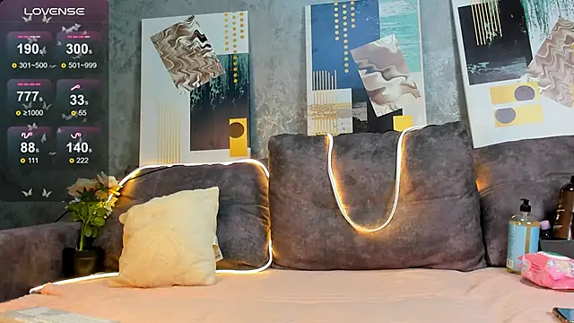 SlyFoxTales  online show from November 28, 7:38 pm