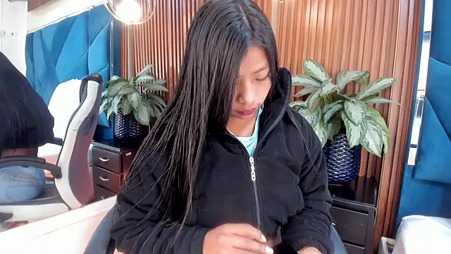 ValeriaJacobs online show from October 28, 11:58 am