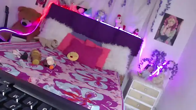 lolitaa hot  online show from September 18, 6:54 pm