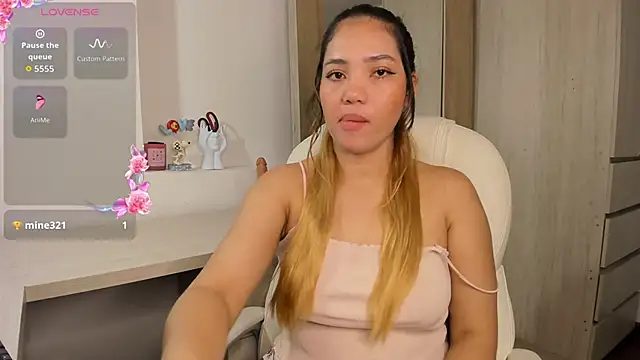 kata22sofia online show from December 3, 1:53 pm