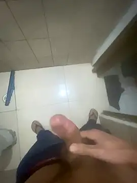 Snapshot of Eogerareeh chatting on November 24, 10:53 pm Eogerareeh online show from November 24, 10:53 pm