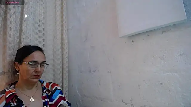 Snapshot of gabbyparker_ chatting on September 11, 12:49 pm gabbyparker online show from September 11, 12:49 pm