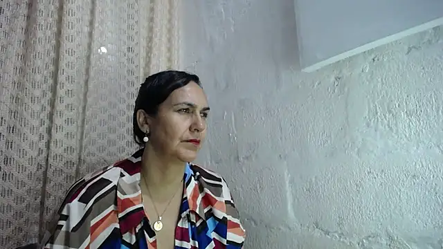 gabbyparker  online show from November 14, 9:41 am