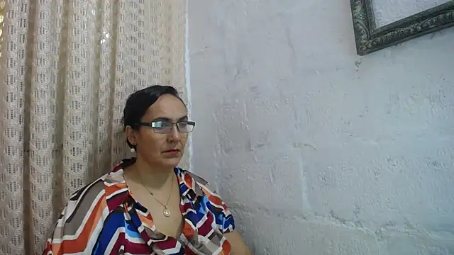 gabbyparker  online show from June 16, 12:41 pm