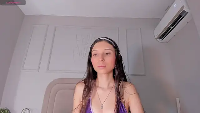 Cloedurant online show from November 2, 8:00 pm