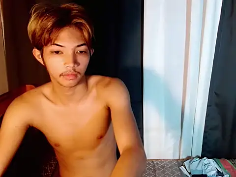 Snapshot of addicted_to_alex chatting on October 1, 4:51 am addicted to alex online show from October 1, 4:51 am