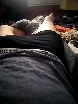 Snapshot of Antonioking45 chatting on March 27, 4:18 am Antonioking45 online show from March 27, 4:18 am