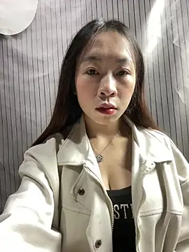 Snapshot of Liplipne chatting on October 24, 2:08 am Liplipne online show from October 24, 2:08 am