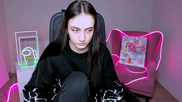 Snapshot of olivianorton chatting on November 16, 5:51 pm olivianorton online show from November 16, 5:51 pm