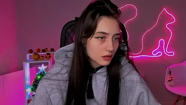 Snapshot of olivianorton chatting on January 8, 9:44 am olivianorton online show from January 8, 9:44 am