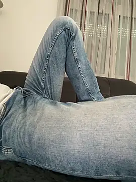 maxmaxmad8502 online show from March 19, 11:58 am