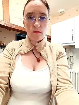 Sophierob1 online show from October 8, 6:55 am