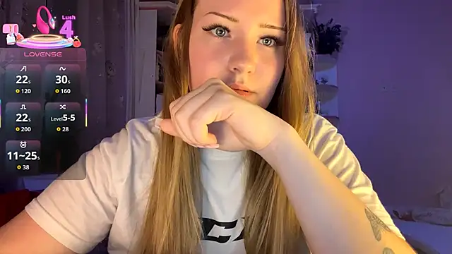 PandaFluff online show from September 20, 5:14 pm