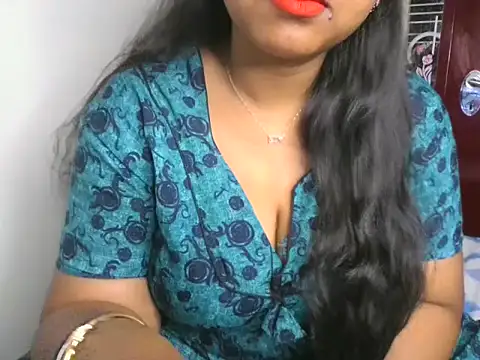 its me Rashmi online show from October 7, 5:04 am