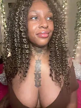 MistiSavannah online show from February 14, 1:08 pm