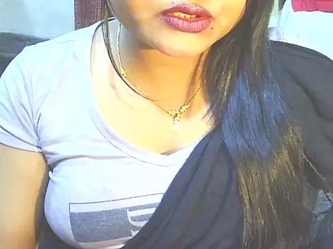 Nusrat Faria07 online show from December 19, 1:23 am