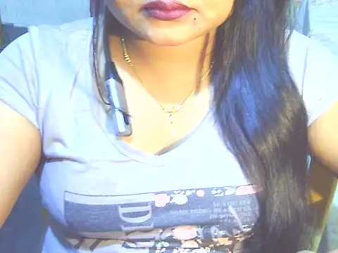 Nusrat Faria07 online show from December 19, 8:38 pm