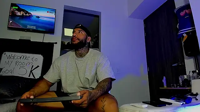 Andrew Johnnson online show from December 20, 5:31 pm