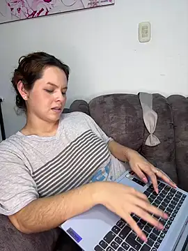miacarrot online show from April 19, 2:33 am