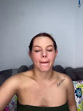miacarrot online show from May 8, 2:17 am