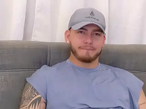 Snapshot of JaxRagnar chatting on June 9, 12:11 am JaxRagnar online show from June 9, 12:11 am
