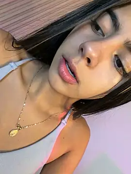 Snapshot of LilybethGray chatting on March 31, 1:51 am LilybethGray online show from March 31, 1:51 am