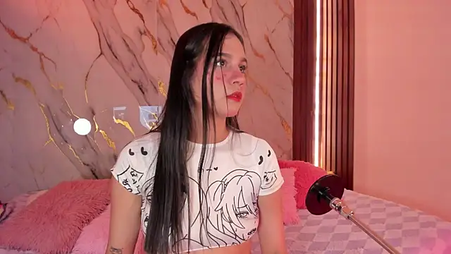 Emmiicute online show from October 6, 8:50 pm