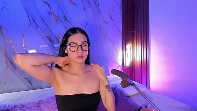 Snapshot of Emmiicute chatting on July 25, 2:25 pm Emmiicute online show from July 25, 2:25 pm