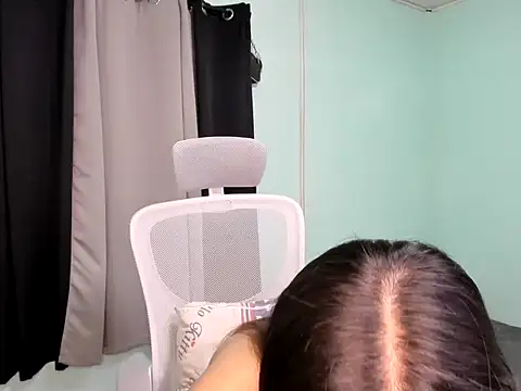 Snapshot of SexywildDanica chatting on January 7, 2:30 pm SexywildDanica online show from January 7, 2:30 pm