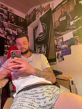 Mexxwell69 online show from November 1, 4:42 pm