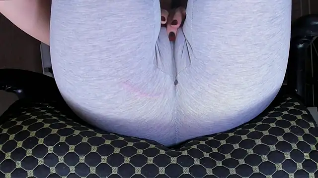 Cameltoe squirt inPants online show from December 22, 9:28 am