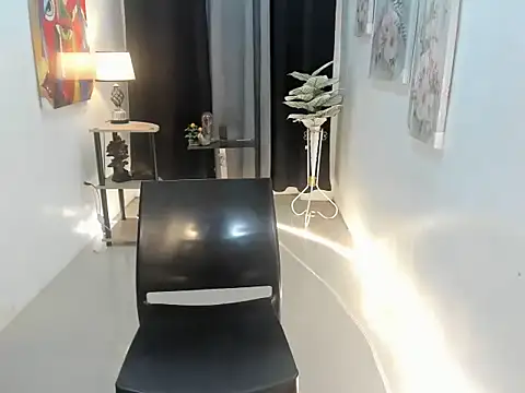 youfavoritedoll online show from June 9, 12:28 pm