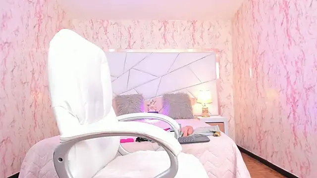 Emily Whinfre online show from October 2, 8:27 pm