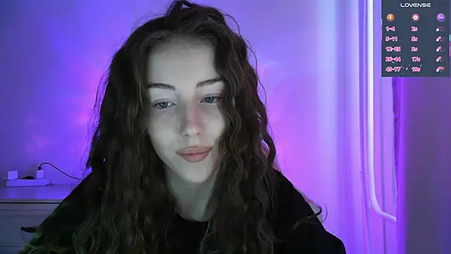 Snapshot of eskatmi chatting on March 31, 1:51 am eskatmi online show from March 31, 1:51 am