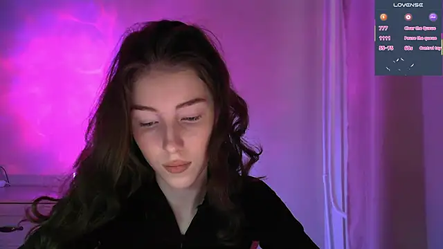 Snapshot of eskatmi chatting on April 24, 2:36 am eskatmi online show from April 24, 2:36 am