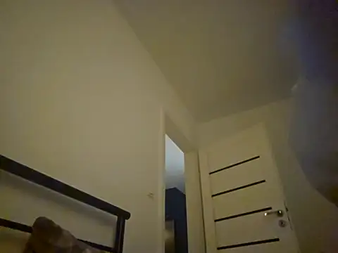 Snapshot of slavic_boy_39 chatting on January 11, 6:07 am slavic boy 39 online show from January 11, 6:07 am