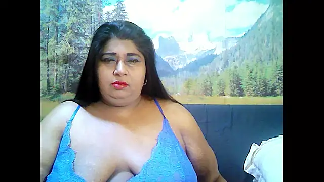 Snapshot of indianhoney694u chatting on October 16, 6:36 am indianhoney694u online show from October 16, 6:36 am
