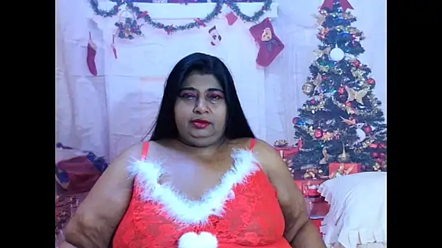 Snapshot of indianhoney694u chatting on December 15, 5:01 am indianhoney694u online show from December 15, 5:01 am