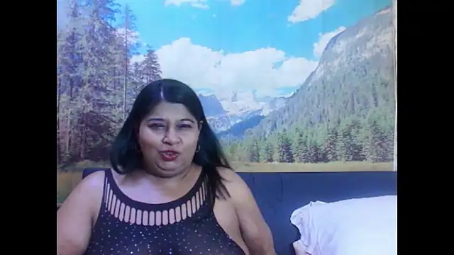 indianhoney694u online show from March 5, 5:42 pm
